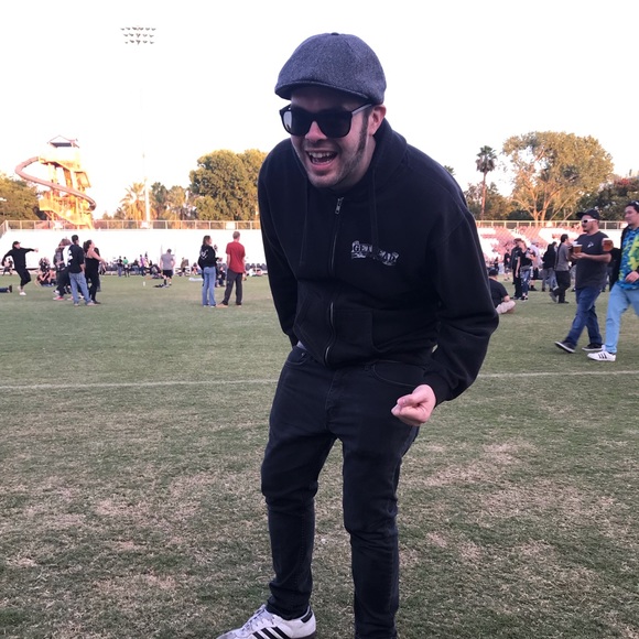 Meet your Posher, Casey - Picture 1 of 1